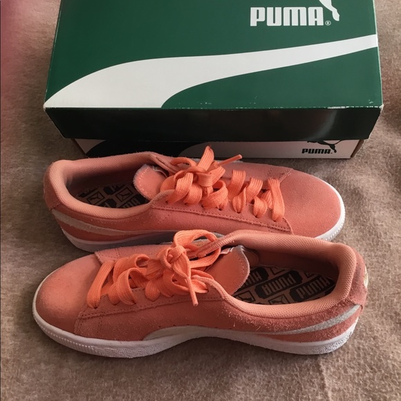 Puma - Picture 2 of 8